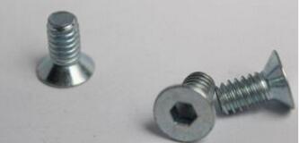 外六角螺絲斷裂一般都是松動而斷裂的。