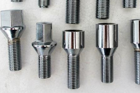 汽車螺栓擰不下來咋辦？應(yīng)對方法有多種！