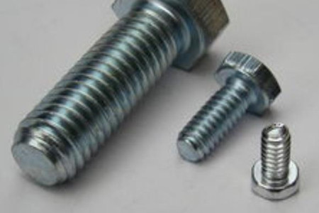 高強度螺栓價格相比普通螺栓差多少？