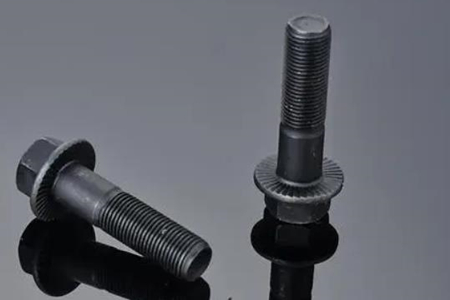 外六角螺栓和內六角螺栓怎么選用？